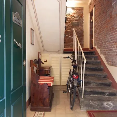 50 Metri Duomo Di Self Check-in E Wi-fi Λούκα