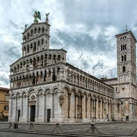 50 Metri Duomo Di Self Check-in E Wi-fi Διαμέρισμα Λούκα